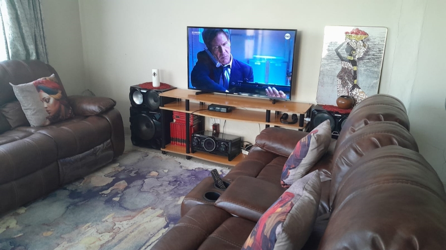 4 Bedroom Property for Sale in Mdantsane Eastern Cape